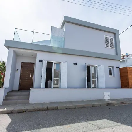 Willa Seaview 6-bedroom With Private Pool Near