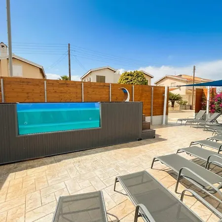 Seaview 6-bedroom With Private Pool Near Willa *