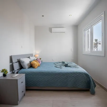 Seaview 6-bedroom With Private Pool Near Willa *